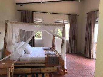 Hotel Summit Safari Lodge Muhanga