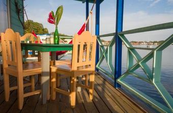 Bed & Breakfast Maroa Beach House