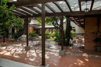 Hotel Paseo Suites Anton