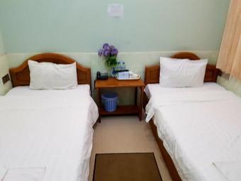 New Diamond Star Hotel