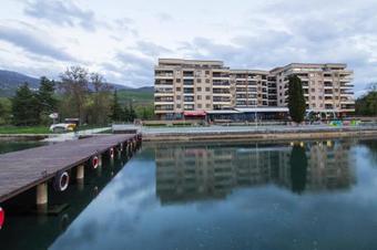 Park Diamond Apartments