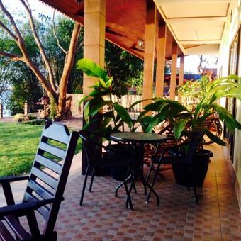 Hostal Nakorn River View