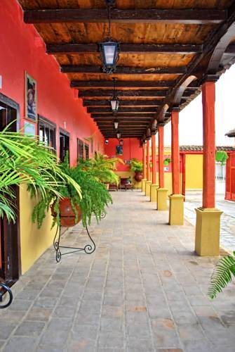 Hotel Lirice Colonial