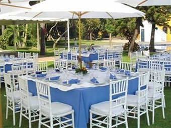 Parador De Manolos Hotel