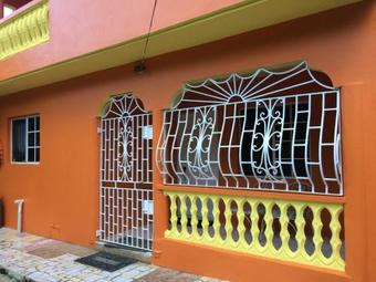 Hostal The Nest Guest House