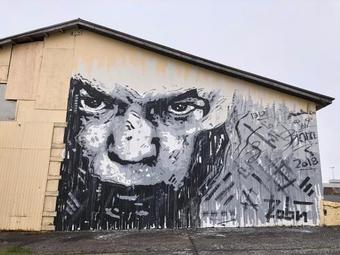 The Bookstore Family Apartment