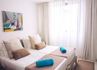 Hotel West Coast Marina