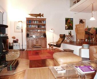 Apartment Private Road