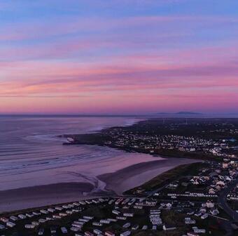 House By The Sea & Golf Course