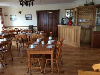 Hostal Pier House Bed & Breakfast