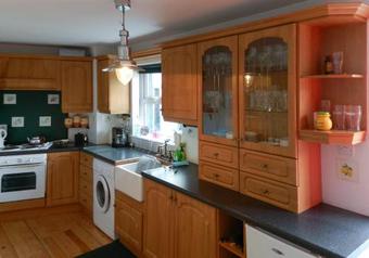 Castle Cottage By The Beach