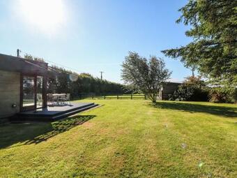 Powers Cottage, Ballyhussa