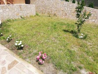 Hostal Miranis Houses