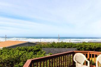 Scandia House In Bayshore Estates!