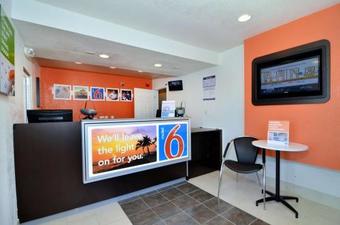 Hotel Motel 6 Palm Desert - Palm Springs Area