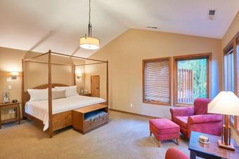 Brookside Retreat: The Manor