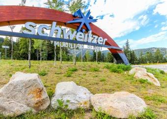 The Cedars On Pend Oreille Lake