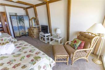 Oasis Beach House, 2 Bedrooms, Beach Front, Hdtv, Wifi, Sleeps 6