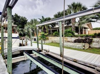 Executive Canal Home And Dock