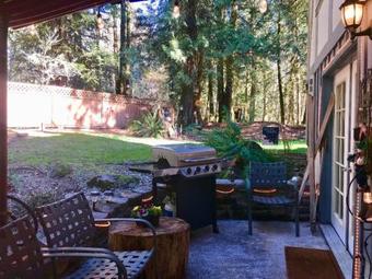 Cozy Home Theatre, Slps 6