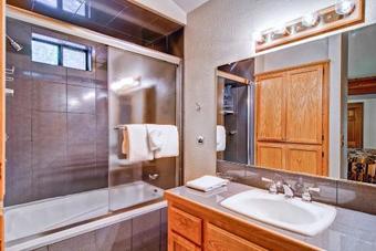 Yosemite Crossroads - 3br/2ba Home