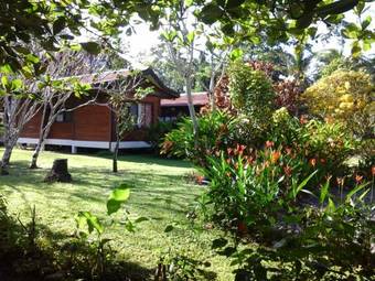 Kenaki Lodge