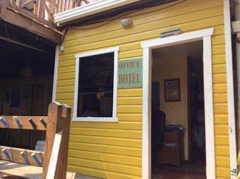 Hotel Sea Breeze Inn