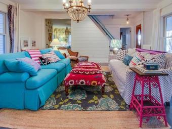 Chic Antique In Wellfleet Village