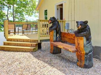 Damariscotta Lakefront Retreat