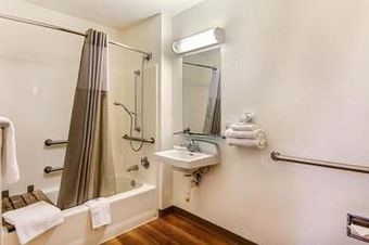 Motel 6 Monterey - Marina