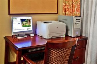 Holiday Inn Express Hotel & Suites Lawrenceville