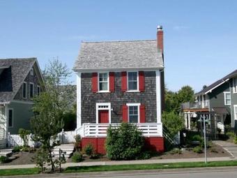Ocean Shadow Five-bedroom Home
