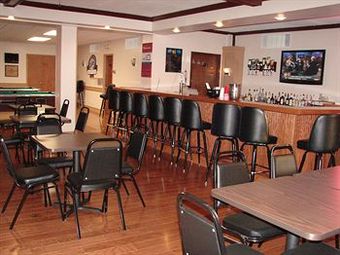 Motel Columbus Inn & Suites