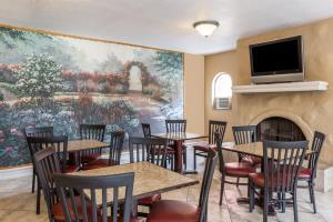 Hotel Days Inn And Suites Altamonte Springs