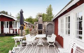 Two-bedroom Holiday Home In Lenhovda