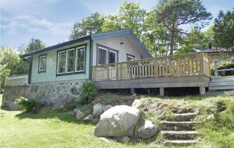 One-bedroom Holiday Home Norrt�lje With Sea View 01