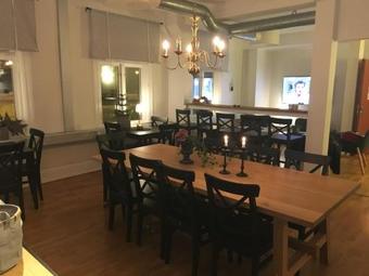 Bed & Breakfast J�rnv�gshotellet I Skara