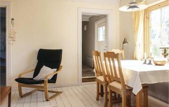 Three-bedroom Holiday Home In Borrby