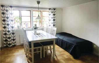 Two-bedroom Holiday Home In Stensjon