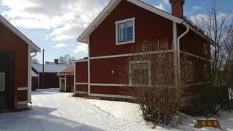 Vintergatans Bakficka Homestay