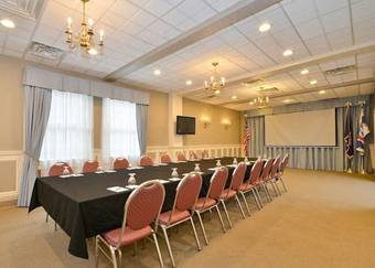 Genetti Hotel - Williamsport