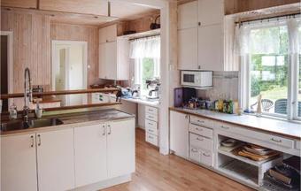 Nine-bedroom Holiday Home In Konga