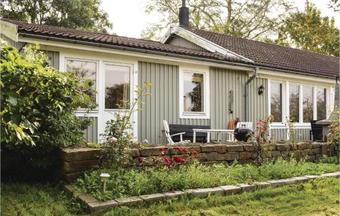 Two-bedroom Holiday Home In Degerhamn