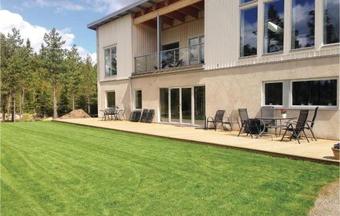 Three-bedroom Holiday Home In Sandhem