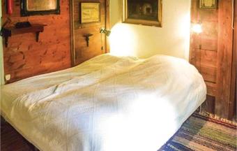 Two-bedroom Holiday Home In Vittsjo