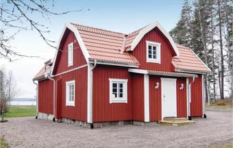 Three-bedroom Holiday Home In Gullspang