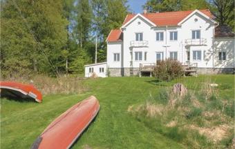 Eleven-bedroom Holiday Home In Ryd