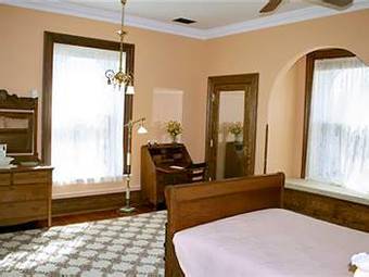 The Carriage House Inn B&B