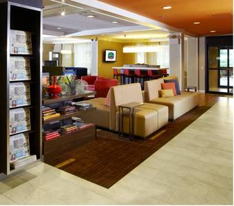 Hotel Courtyard State College