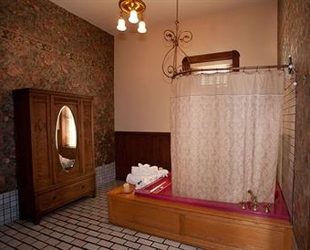 The Palace Hotel And Bath House Spa